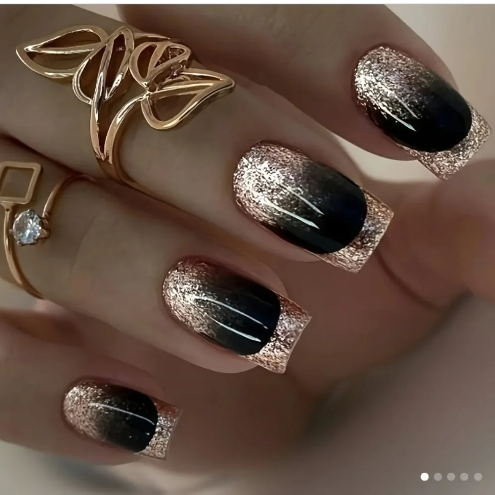 🔥3/$21 Elegant Black and Gold Press On Nail Set
